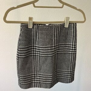H&M Black and White Checkered Pencil Skirt